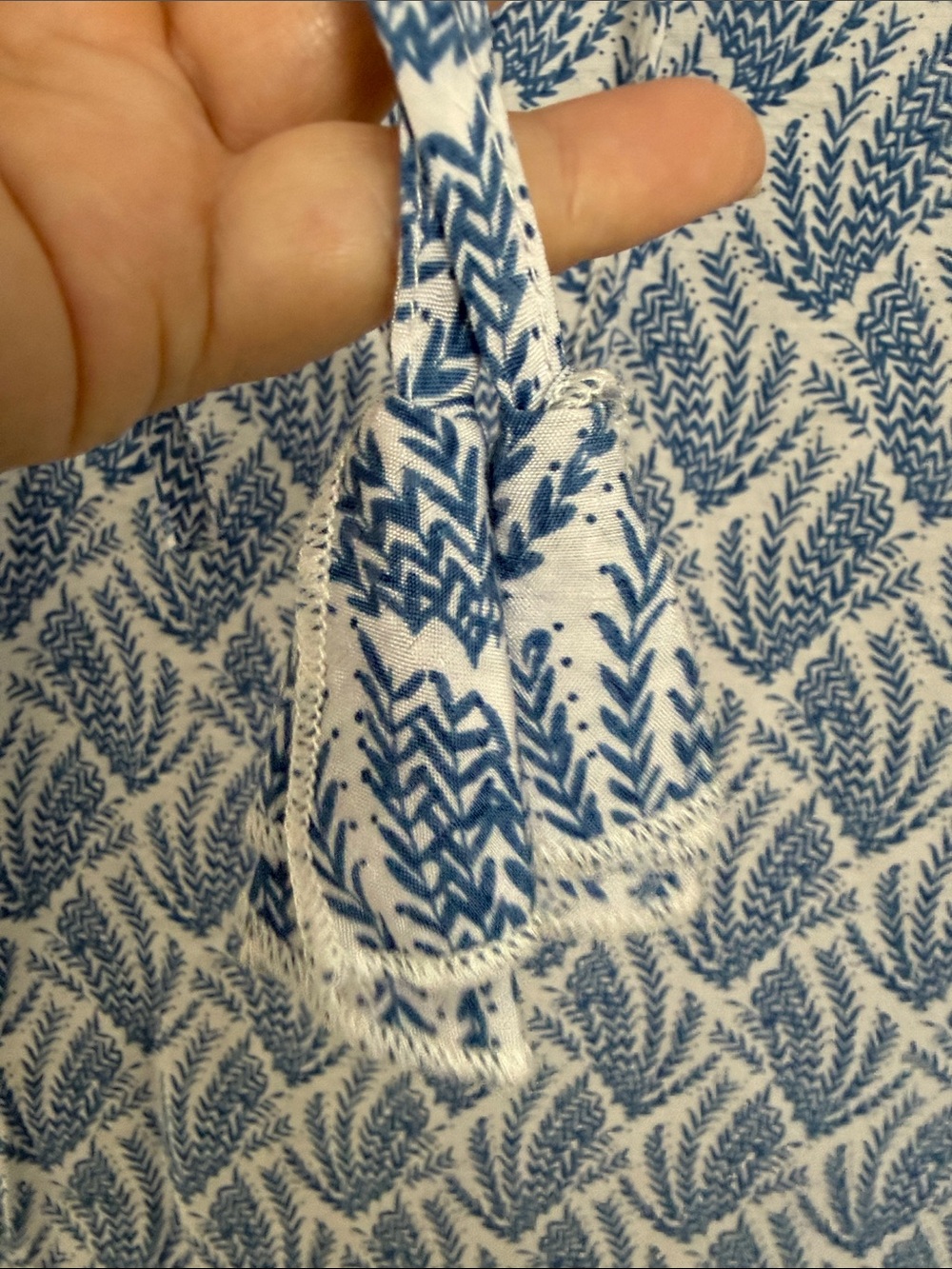 Gilli Blue and Cream Leaf-Print Tie-Neck Blouse - Picture 3 of 6